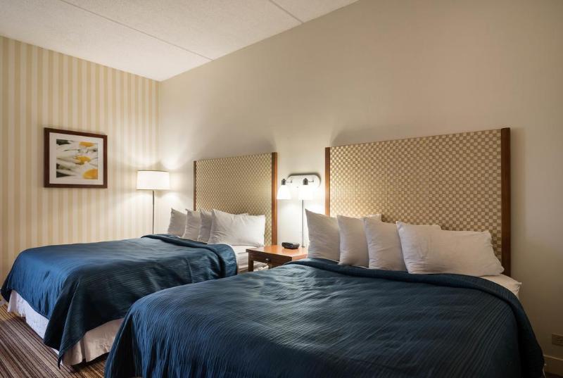 Hotel Even Airport By Ihg 3*